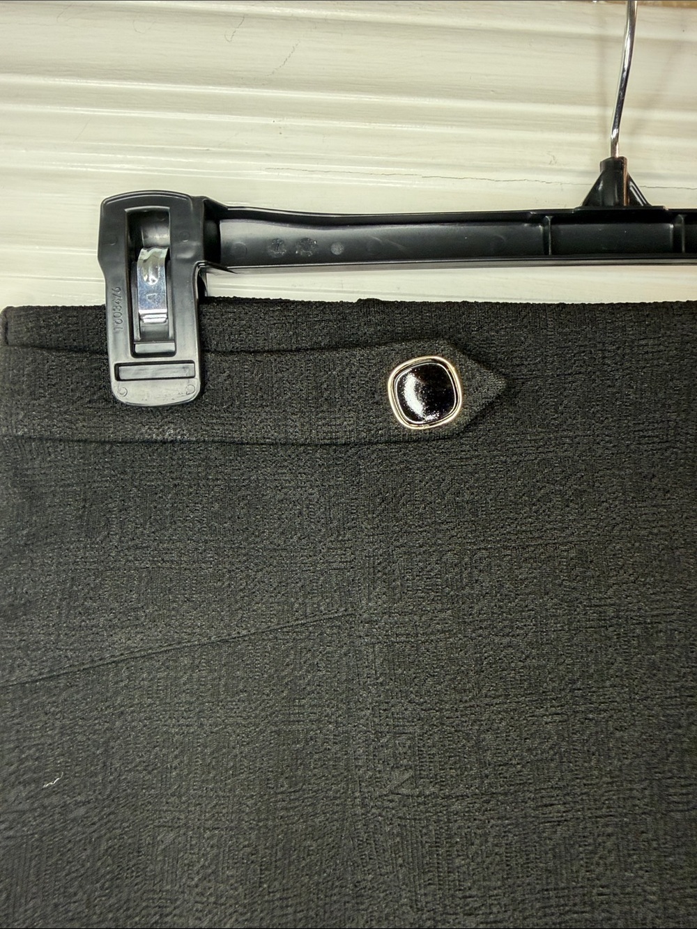 Tailored Black Pencil Skirt with Subtle Side Panel - Picture 2 of 6